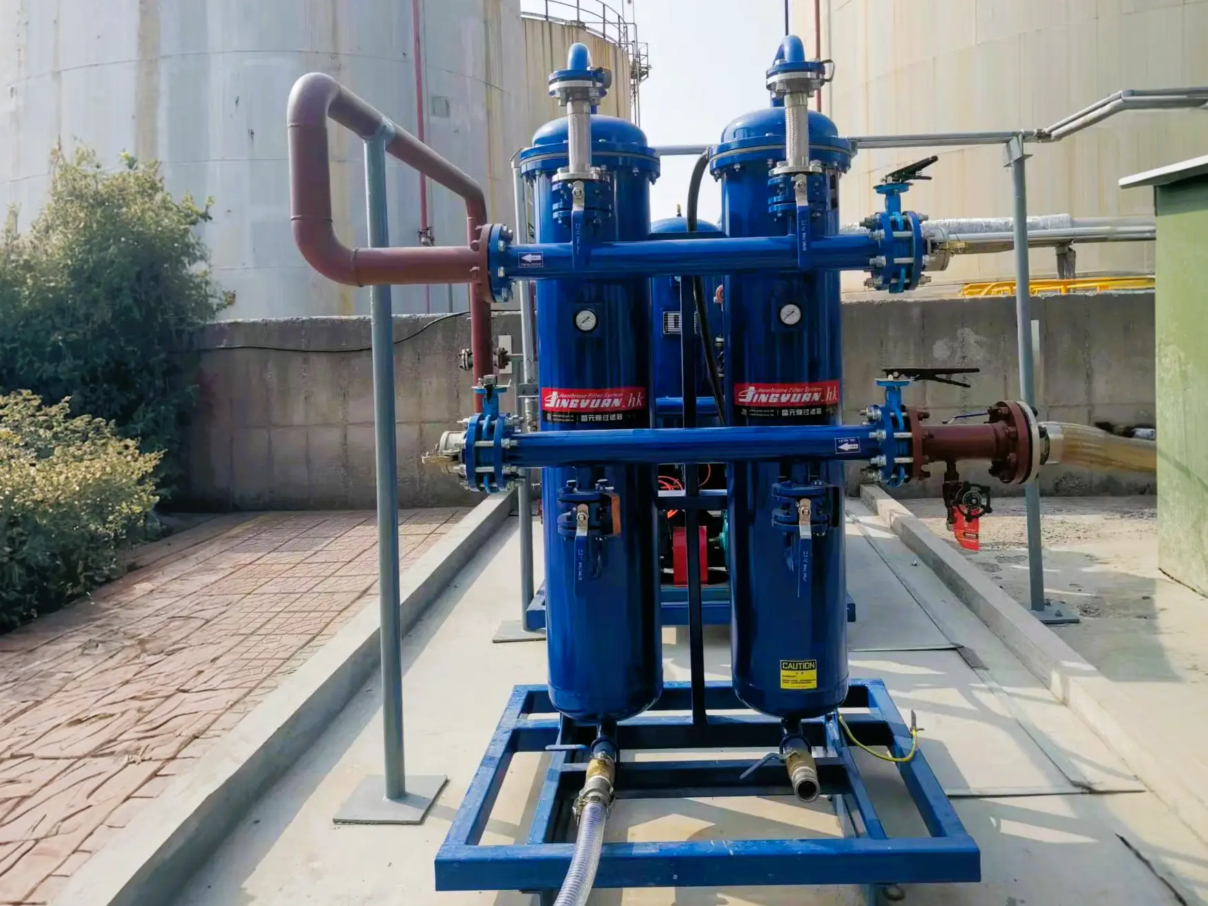Six JY-DX5 compact purification units protecting a West African enterprise's fleet and generators