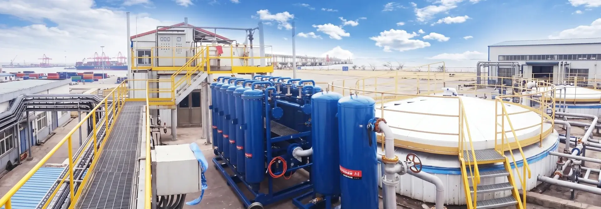 Marine port fuel storage and vessel bunkering facility